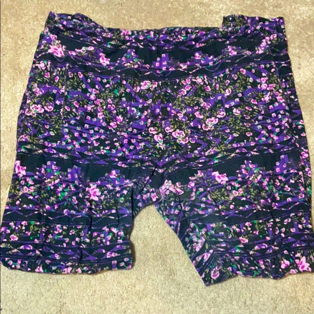 Patterned Leggings